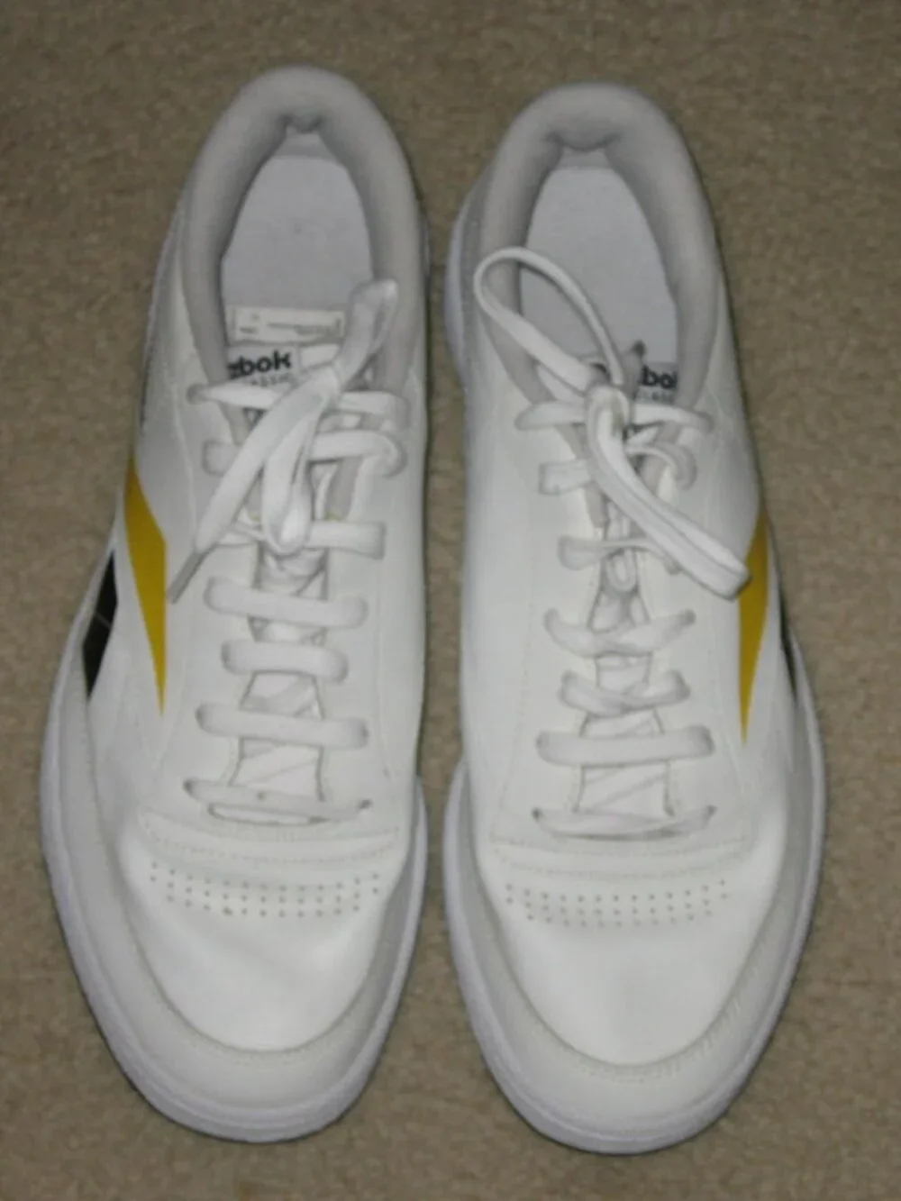 Reebok Club Classic Vector Mens Sneakers Shoes Size 11 EUC Like New